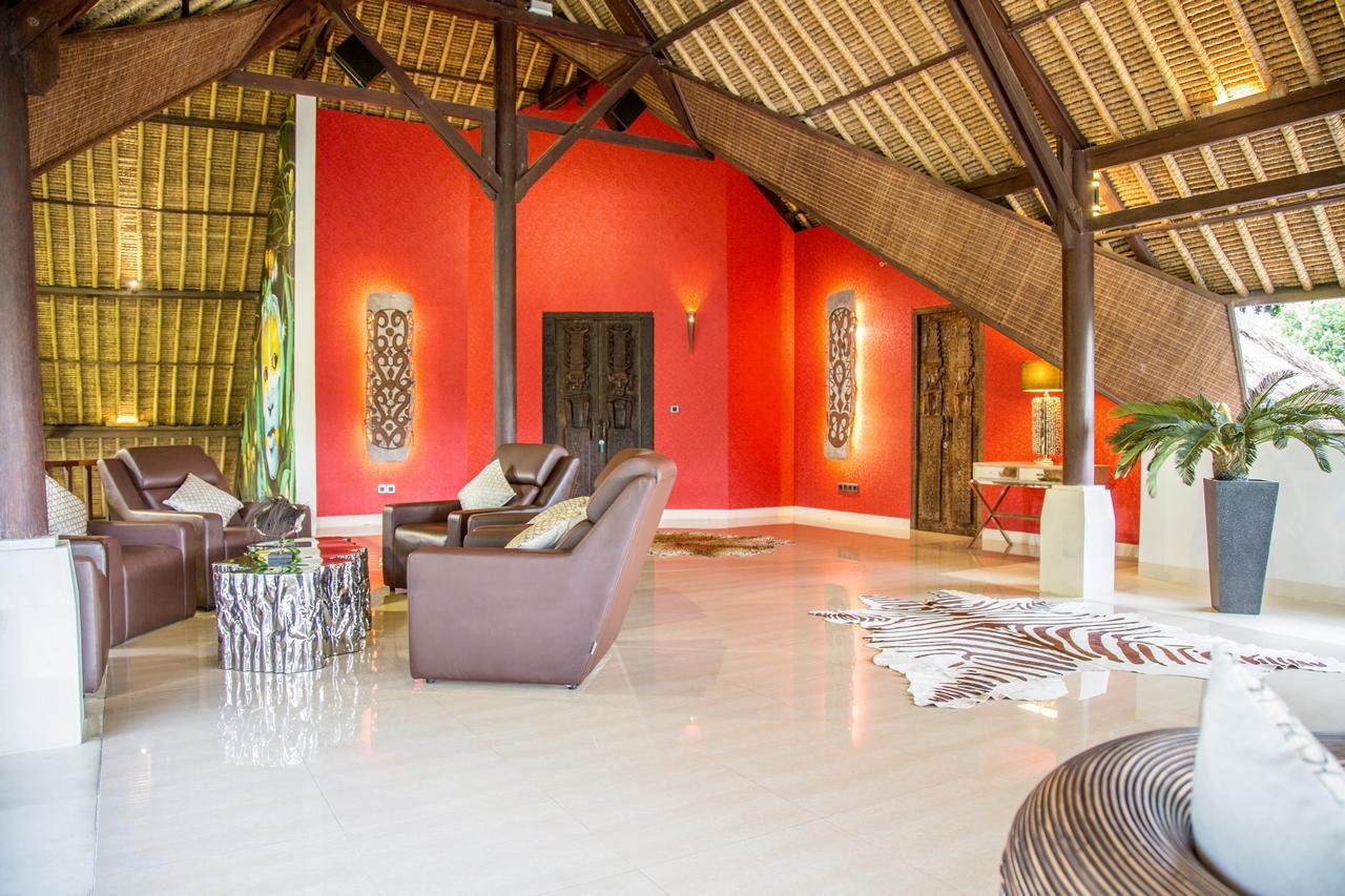 The Manipura Luxury Estate And Up To 18 Person, Fully Serviced *