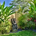 The Manipura Luxury Estate And Spa Up To 18 Person, Fully Serviced