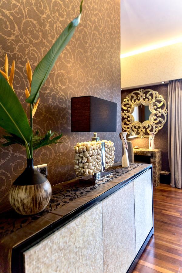 The Manipura Luxury Estate And Up To 18 Person, Fully Serviced *